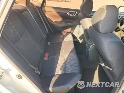 Zdjęcie 10 z 12 samochodu: 2018 NISSAN SENTRA SV VIN:3N1AB7AP3JL637460 - miniatura