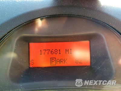 Zdjęcie 9 z 12 samochodu: 2008 PONTIAC GRAND PRIX VIN:2G2WP552281169826 - miniatura