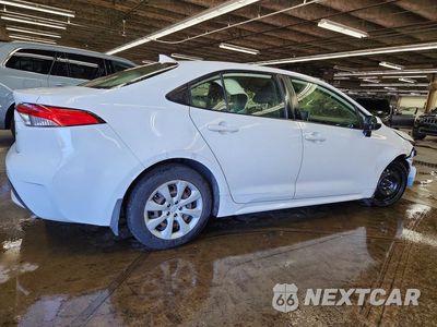 Trzecie zdjęcie samochodu z tyłu: 2021 TOYOTA COROLLA LE VIN:JTDEPMAE7MJ124625 - miniatura