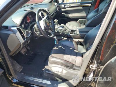 Zdjęcie 7 z 12 samochodu: 2016 PORSCHE CAYENNE GTS VIN:WP1AD2A23GLA71219 - miniatura