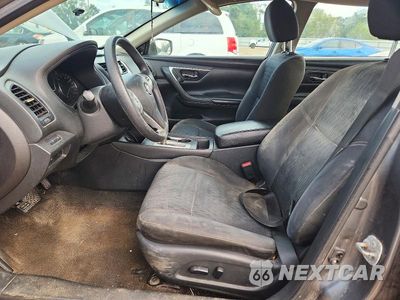 Zdjęcie 7 z 12 samochodu: 2016 NISSAN ALTIMA VIN:1N4AL3AP1GN341628 - miniatura