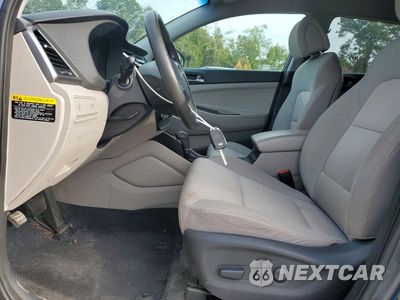 Zdjęcie 7 z 13 samochodu: 2017 HYUNDAI TUCSON SE VIN:KM8J3CA45HU505563 - miniatura