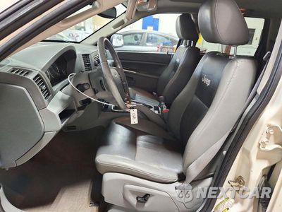 Zdjęcie 7 z 13 samochodu: 2007 JEEP GRAND CHEROKEE LAREDO VIN:1J8HR48P47C631112 - miniatura