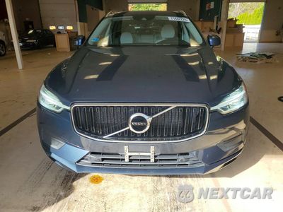 Piąte zdjęcie samochodu w środku: 2018 VOLVO XC60 T5 MOMENTUM VIN:YV4102RK7J1076098 - miniatura