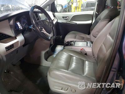 Zdjęcie 7 z 14 samochodu: 2017 TOYOTA SIENNA XLE 8-PASSENGER VIN:5TDYZ3DC4HS803627 - miniatura