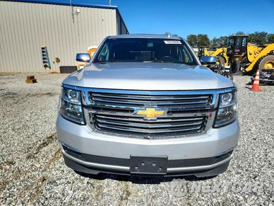 Piąte zdjęcie samochodu w środku: 2019 CHEVROLET TAHOE C1500 PREMIER VIN:1GNSCCKC7KR147172 - miniatura