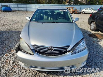 Piąte zdjęcie samochodu w środku: 2006 TOYOTA CAMRY LE VIN:4T1BE32K96U674381 - miniatura