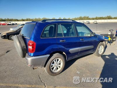 Trzecie zdjęcie samochodu z tyłu: 2004 TOYOTA RAV4 BASE VIN:JTEGD20V040014928 - miniatura
