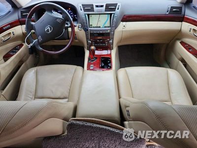 Zdjęcie 8 z 12 samochodu: 2007 LEXUS LS 460 VIN:JTHBL46F675032160 - miniatura