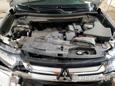 Zdjęcie 12 z 13 samochodu: 2016 MITSUBISHI OUTLANDER SE VIN:JA4AZ3A34GZ004167 - miniatura