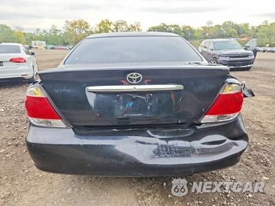 Zdjęcie 6 z 12 samochodu: 2005 TOYOTA CAMRY STANDARD VIN:4T1BE32K05U582302 - miniatura