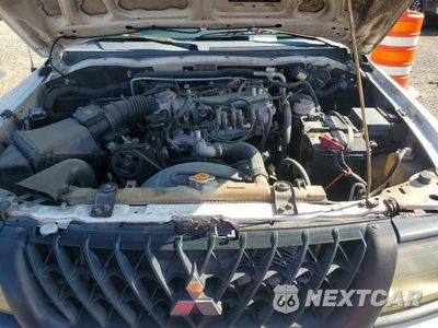Zdjęcie 11 z 12 samochodu: 2003 MITSUBISHI MONTERO VIN:JA4LS21H53J001063 - miniatura