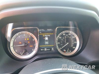 Zdjęcie 9 z 12 samochodu: 2019 NISSAN TITAN XD SV VIN:1N6AA1F47KN526369 - miniatura