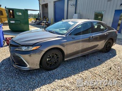2022 TOYOTA CAMRY LE 4T1C11AK3NU653644 - główne zdjęcie licytacji z USA - miniatura
