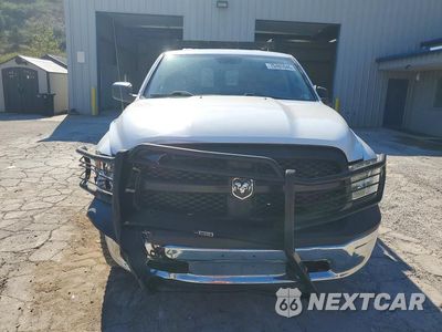 Piąte zdjęcie samochodu w środku: 2018 RAM 1500 ST VIN:1C6RR7FTXJS308491 - miniatura