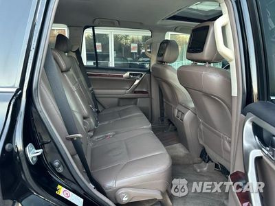 Zdjęcie 6 z 13 samochodu: 2010 LEXUS GX 460 VIN:JTJBM7FXXA5011017 - miniatura
