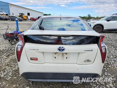 Zdjęcie 6 z 12 samochodu: 2018 TOYOTA PRIUS THREE VIN:JTDKARFU5J3067830 - miniatura