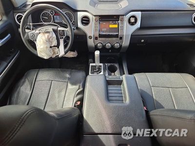 Zdjęcie 8 z 12 samochodu: 2016 TOYOTA TUNDRA SR5 VIN:5TFRM5F13GX106873 - miniatura