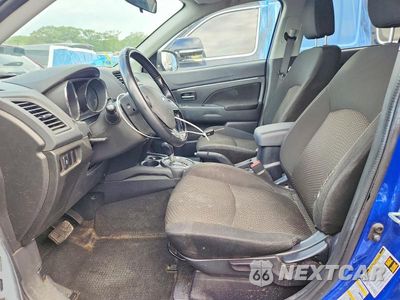Zdjęcie 7 z 13 samochodu: 2016 MITSUBISHI OUTLANDER SPORT ES VIN:JA4AP3AUXGZ054621 - miniatura