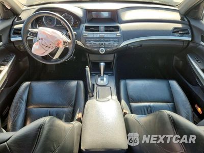 Zdjęcie 8 z 13 samochodu: 2010 HONDA ACCORD EXL VIN:1HGCP2F81AA178689 - miniatura
