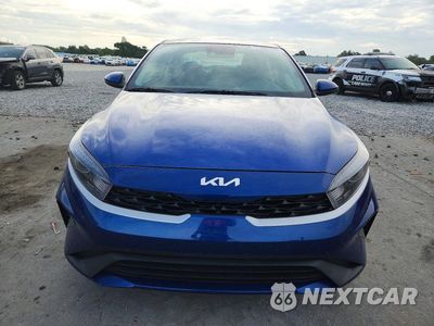Piąte zdjęcie samochodu w środku: 2024 KIA FORTE LXS VIN:3KPF24AD9RE775883 - miniatura