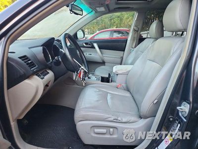Zdjęcie 7 z 13 samochodu: 2012 TOYOTA HIGHLANDER SE VIN:5TDBK3EH8CS167422 - miniatura
