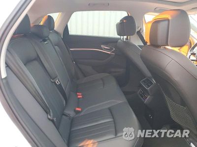 Zdjęcie 11 z 14 samochodu: 2021 AUDI E-TRON PREMIUM VIN:WA1AAAGE4MB002833 - miniatura
