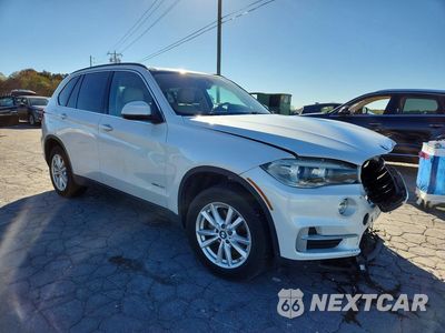 Czwarte zdjęcie samochodu z boku: 2015 BMW X5 SDRIVE35I VIN:5UXKR2C59F0H40755 - miniatura