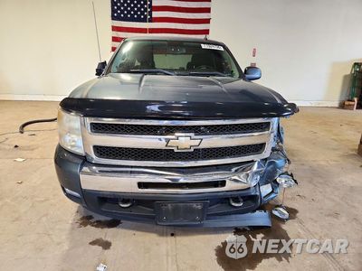 Piąte zdjęcie samochodu w środku: 2011 CHEVROLET SILVERADO K1500 LT VIN:1GCRKSE3XBZ430746 - miniatura