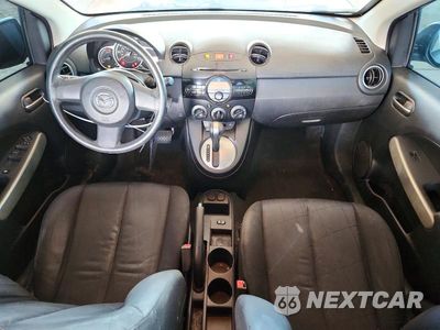 Zdjęcie 8 z 12 samochodu: 2011 MAZDA MAZDA2 VIN:JM1DE1HZ8B0105898 - miniatura