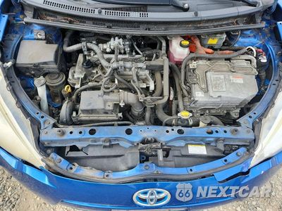 Zdjęcie 11 z 13 samochodu: 2014 TOYOTA PRIUS C THREE VIN:JTDKDTB39E1562874 - miniatura