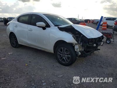 Czwarte zdjęcie samochodu z boku: 2019 TOYOTA YARIS LE VIN:3MYDLBYV9KY516078 - miniatura