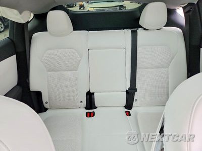 Zdjęcie 10 z 13 samochodu: 2026 TESLA MODEL Y VIN:7SAYGDEE5TF411008 - miniatura