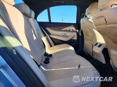 Zdjęcie 10 z 12 samochodu: 2018 MERCEDES-BENZ E 300 VIN:WDDZF4JB2JA469010 - miniatura