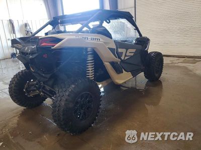 Czwarte zdjęcie samochodu z boku: 2023 CAN-AM MAVERICK X3 UTILITY VEHICLE VIN:3JBVGAY42PE002190 - miniatura