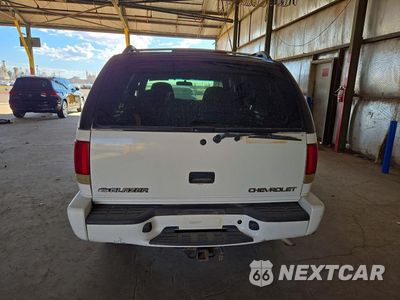 Zdjęcie 6 z 12 samochodu: 2001 CHEVROLET BLAZER VIN:1GNDT13W612228421 - miniatura
