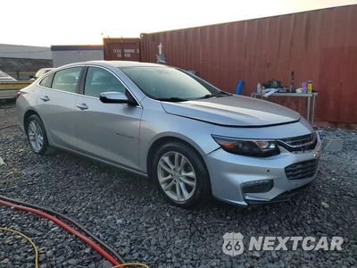 Czwarte zdjęcie samochodu z boku: 2018 CHEVROLET MALIBU LT VIN:1G1ZD5ST3JF134217 - miniatura