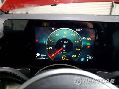 Zdjęcie 9 z 14 samochodu: 2020 MERCEDES-BENZ GLB 250 4MATIC VIN:W1N4M4HB6LW057252 - miniatura