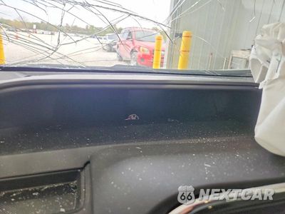 Zdjęcie 9 z 12 samochodu: 2018 TOYOTA PRIUS C ONE VIN:JTDKDTB36J1600376 - miniatura