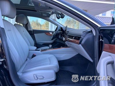 Piąte zdjęcie samochodu w środku: 2022 AUDI A5 PREMIUM 40 VIN:WAUABCF56NA028502 - miniatura