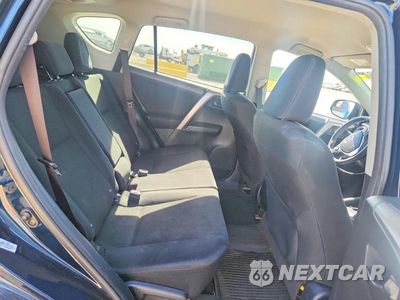 Zdjęcie 11 z 13 samochodu: 2018 TOYOTA RAV4 LE VIN:JTMBFREV8JJ176502 - miniatura