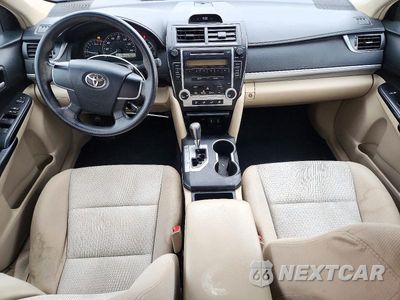 Zdjęcie 8 z 12 samochodu: 2012 TOYOTA CAMRY L VIN:4T4BF1FK8CR197049 - miniatura
