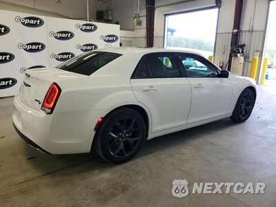 Trzecie zdjęcie samochodu z tyłu: 2023 CHRYSLER 300 S VIN:2C3CCABG2PH657848 - miniatura
