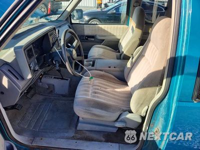 Zdjęcie 7 z 12 samochodu: 1994 CHEVROLET GMT-400 K2500 VIN:2GCFK29K8R1270101 - miniatura
