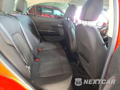 Zdjęcie 10 z 12 samochodu: 2013 CHEVROLET SONIC LT VIN:1G1JC5SH8D4154104 - miniatura