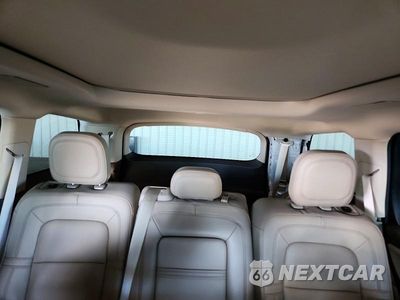 Zdjęcie 10 z 14 samochodu: 2022 LINCOLN AVIATOR RESERVE VIN:5LM5J7XC9NGL05273 - miniatura