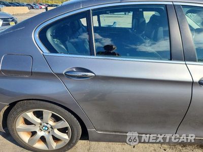 Zdjęcie 10 z 12 samochodu: 2011 BMW 550 XI VIN:WBAFU9C50BC783765 - miniatura