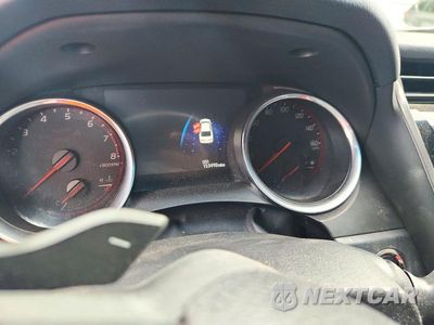 Zdjęcie 9 z 12 samochodu: 2018 TOYOTA CAMRY XSE VIN:4T1B61HKXJU027733 - miniatura