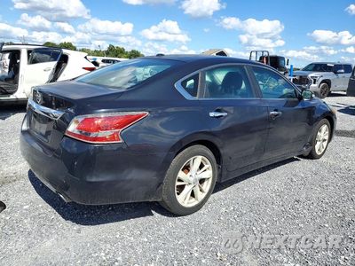 Trzecie zdjęcie samochodu z tyłu: 2015 NISSAN ALTIMA 2.5 SL VIN:1N4AL3AP4FN905593 - miniatura