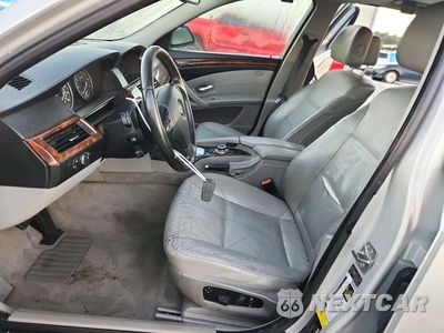 Zdjęcie 7 z 12 samochodu: 2010 BMW 528 I VIN:WBANU5C54AC442310 - miniatura
